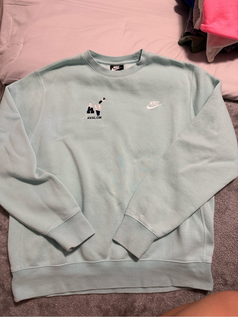 Nike Men’s Mint Green Crewneck Sweatshirt